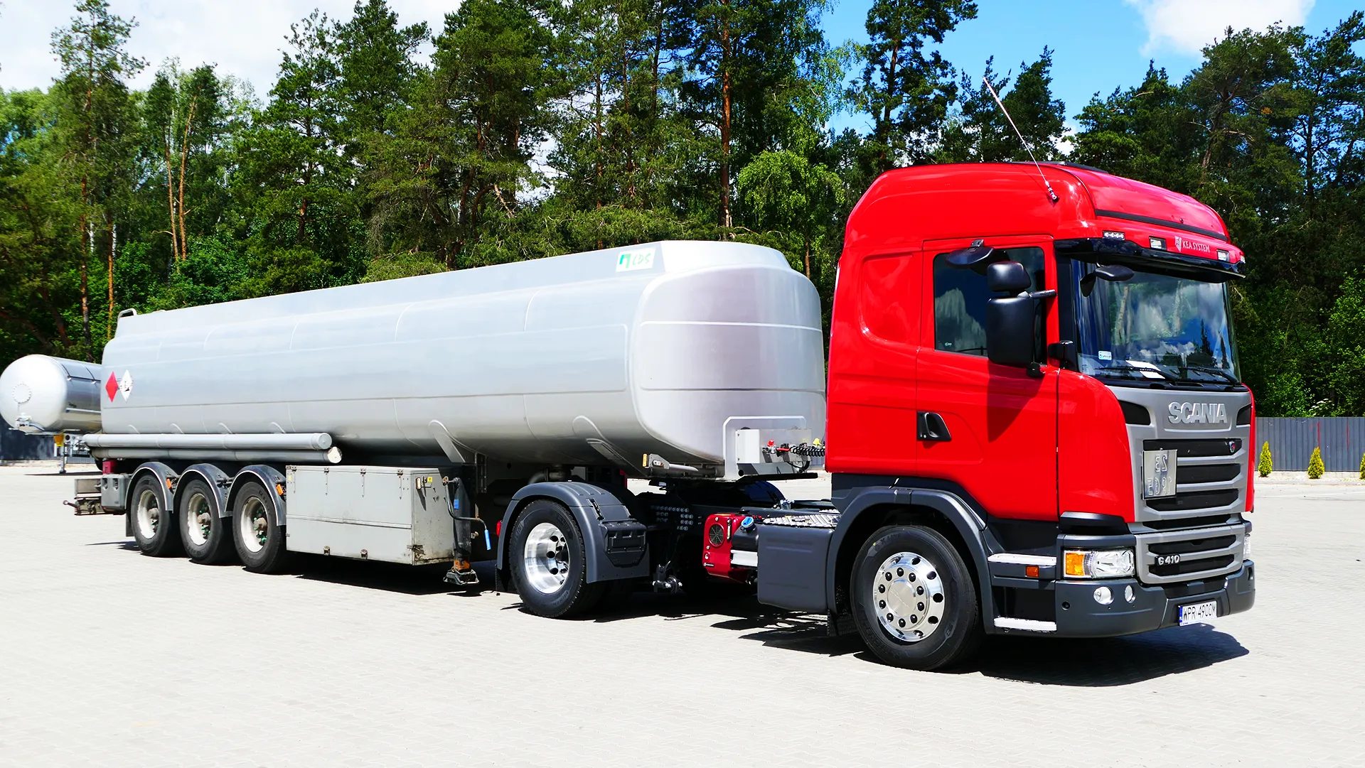 Transport estrów i oleju rzepakowego